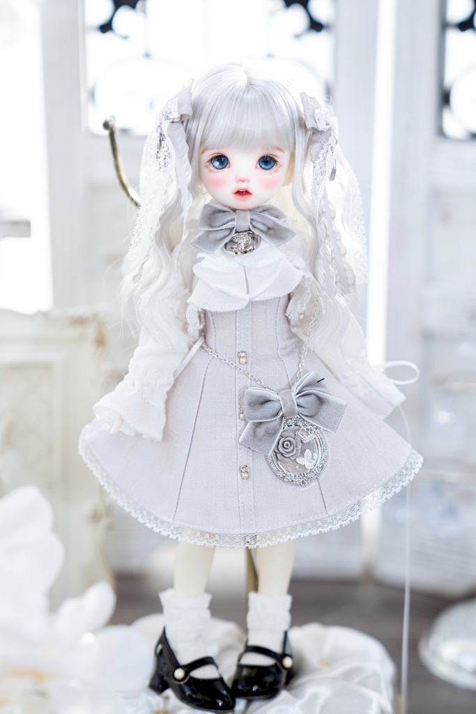 「銀霜の調律師🎼」(1/6ドール)