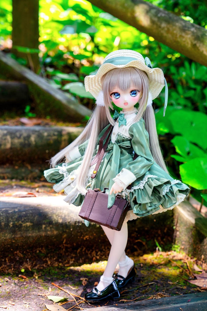 「花拾いプロムナード💐」(1/4ドール)
