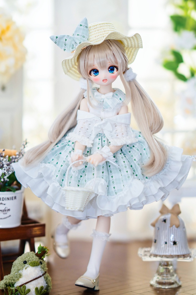 (2月通販会)「朝露の庭」(1/4ドール)