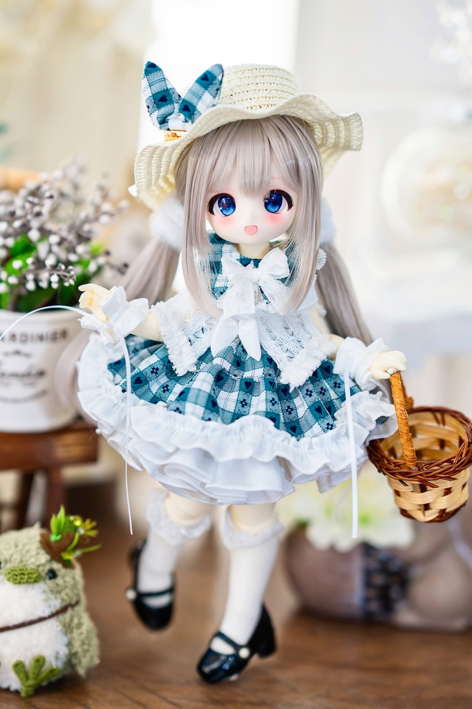 (2月通販会)「朝露の庭」(1/6ドール)