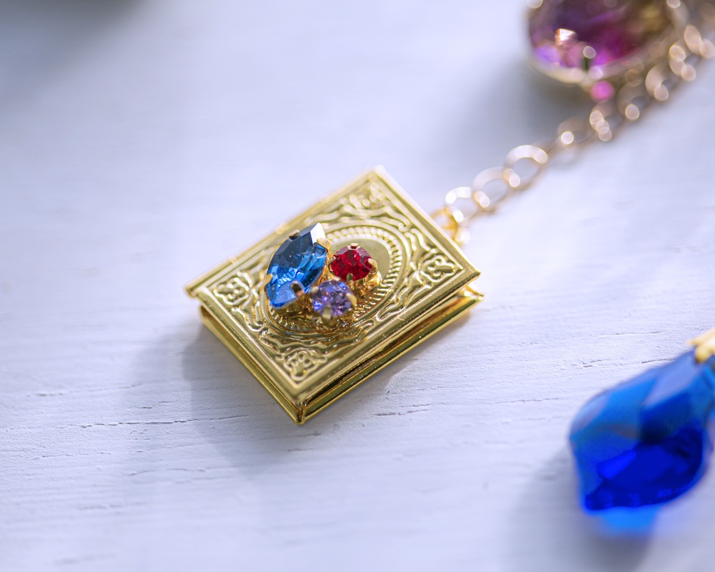 ツイステ ヴィル 寮服 イメージ耳飾り02