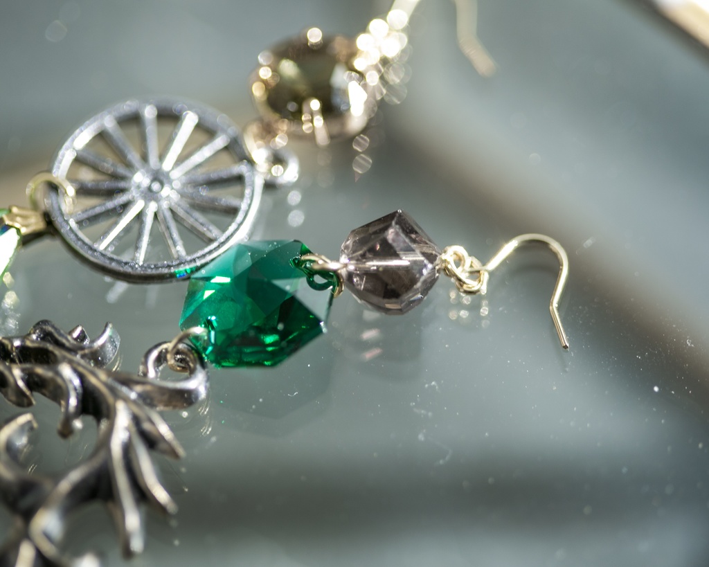 twst マレウス 寮服 イメージ耳飾り01