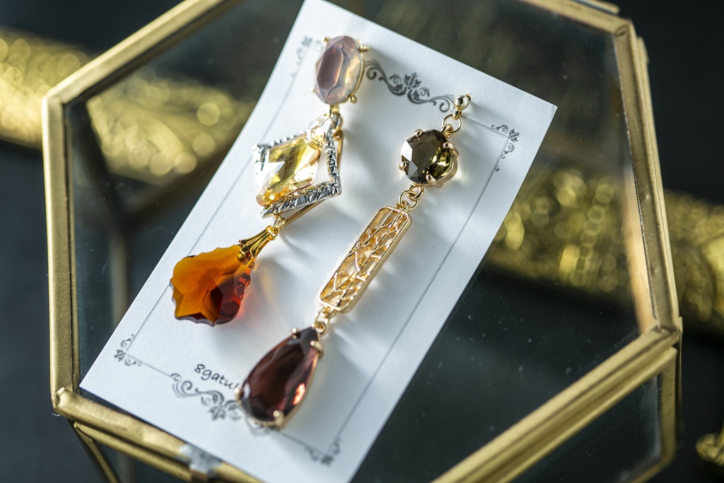 原神 鍾離 イメージ 耳飾り