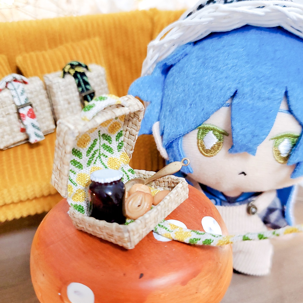 NEW|ピクニックバスケット【ビスケット】/10~12㎝ぬい・オビツ向け【金具:アンティークゴールド】