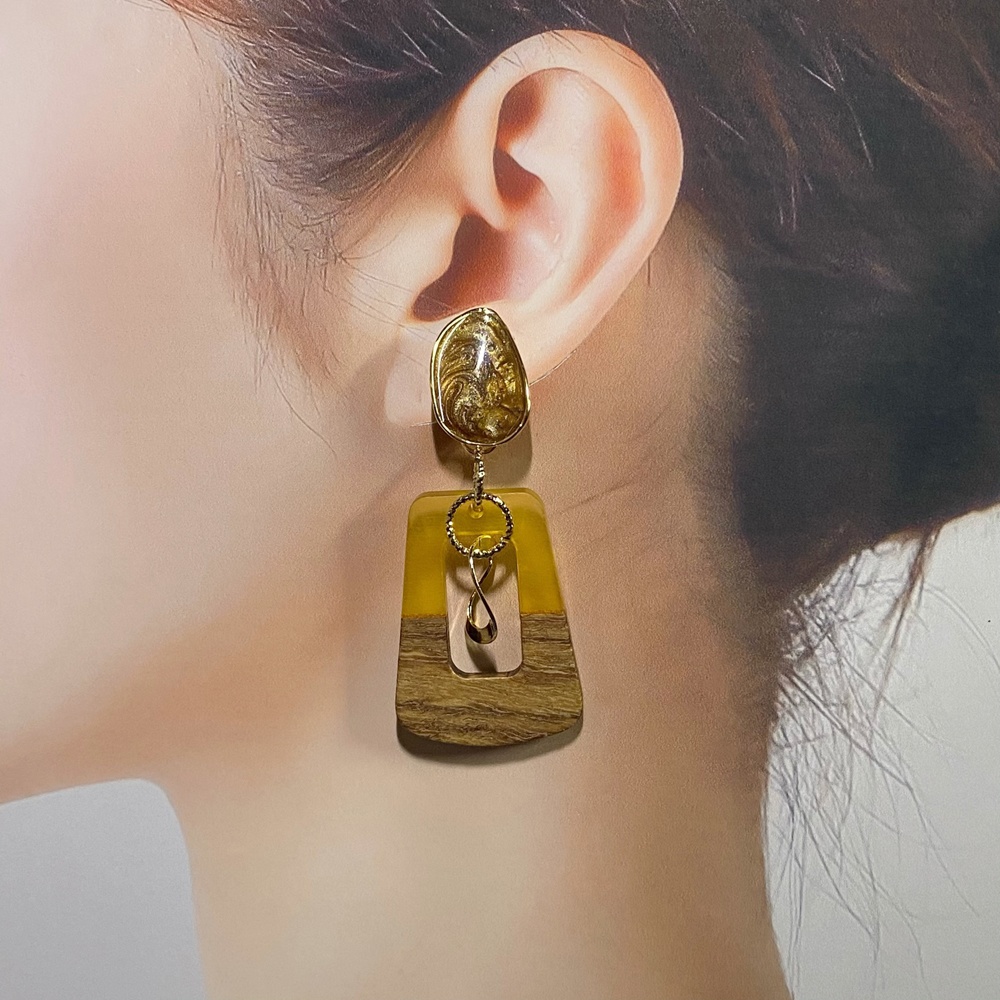 【ワンハリ】クリフ・ブース|イヤリング