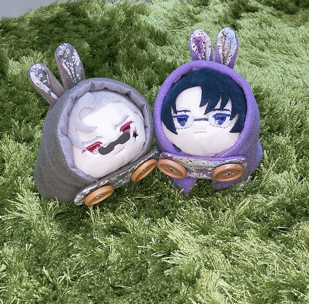 もちべべ『うさぎさんケープお花』