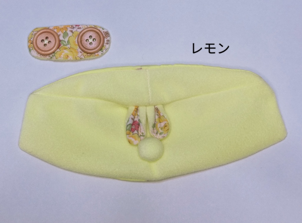 もちべべ『うさぎさんケープお花』