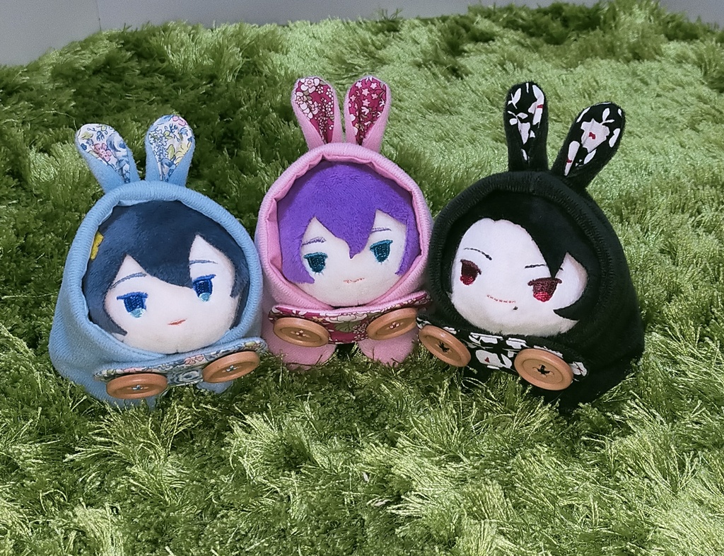 もちべべ『うさぎさんケープお花』