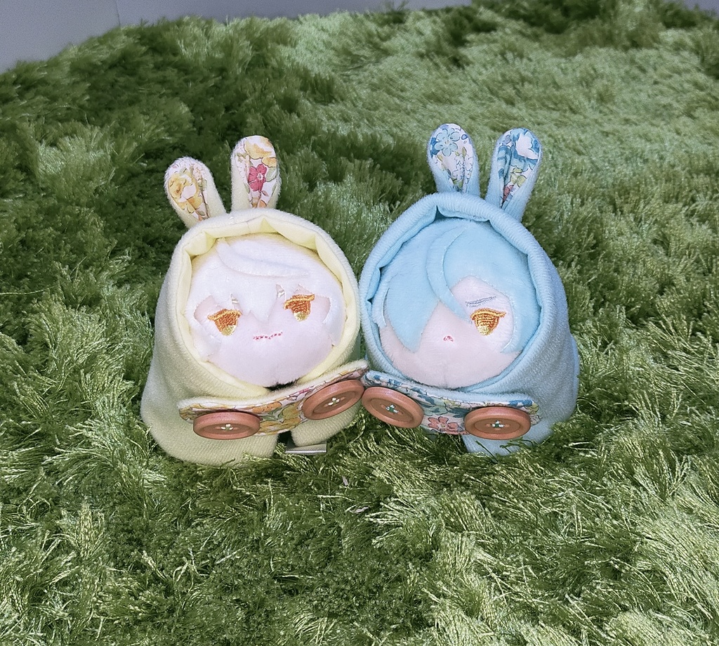 もちべべ『うさぎさんケープお花』