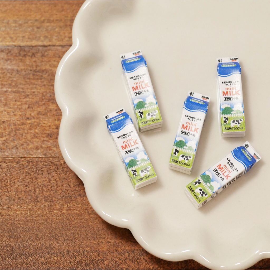 パック牛乳1リットル*ミニチュア