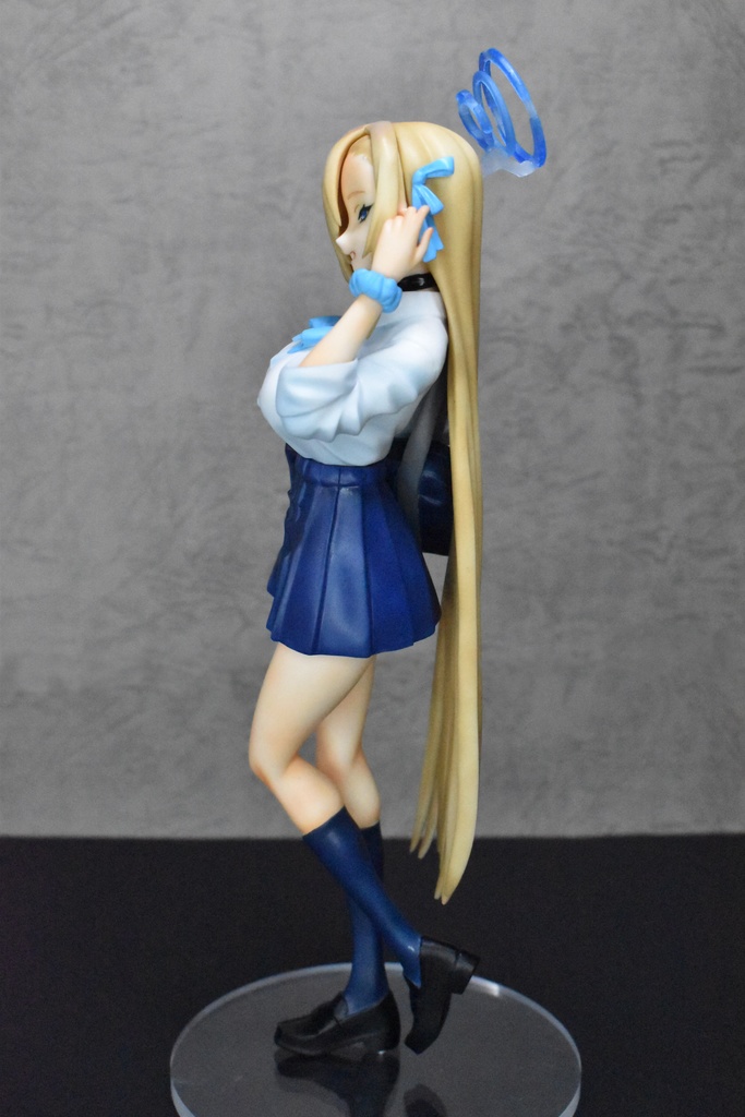 制服アスナ 未塗装未組み立てガレージキット