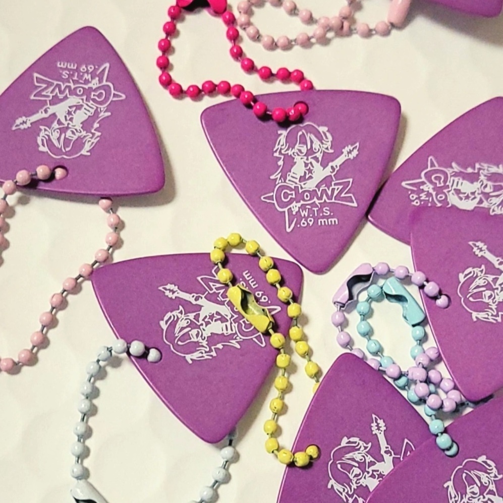 ピックキーホルダー(ステッカー付)_ #ClowZ