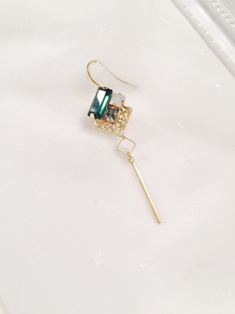 2019年版ビジュアルイメージイヤリング・ピアス