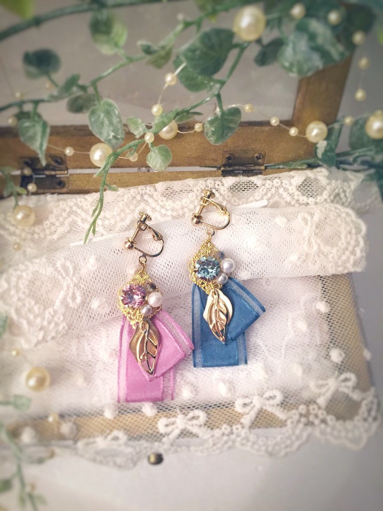 推し色リボン(短)のイヤリング/ピアス