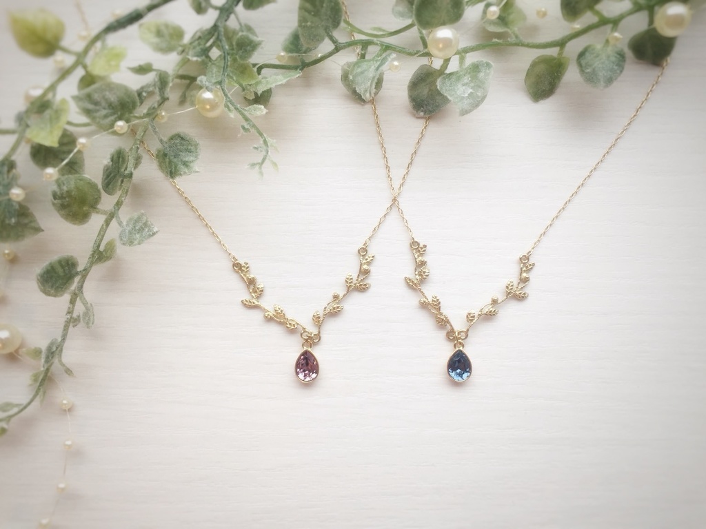 木の葉のネックレス