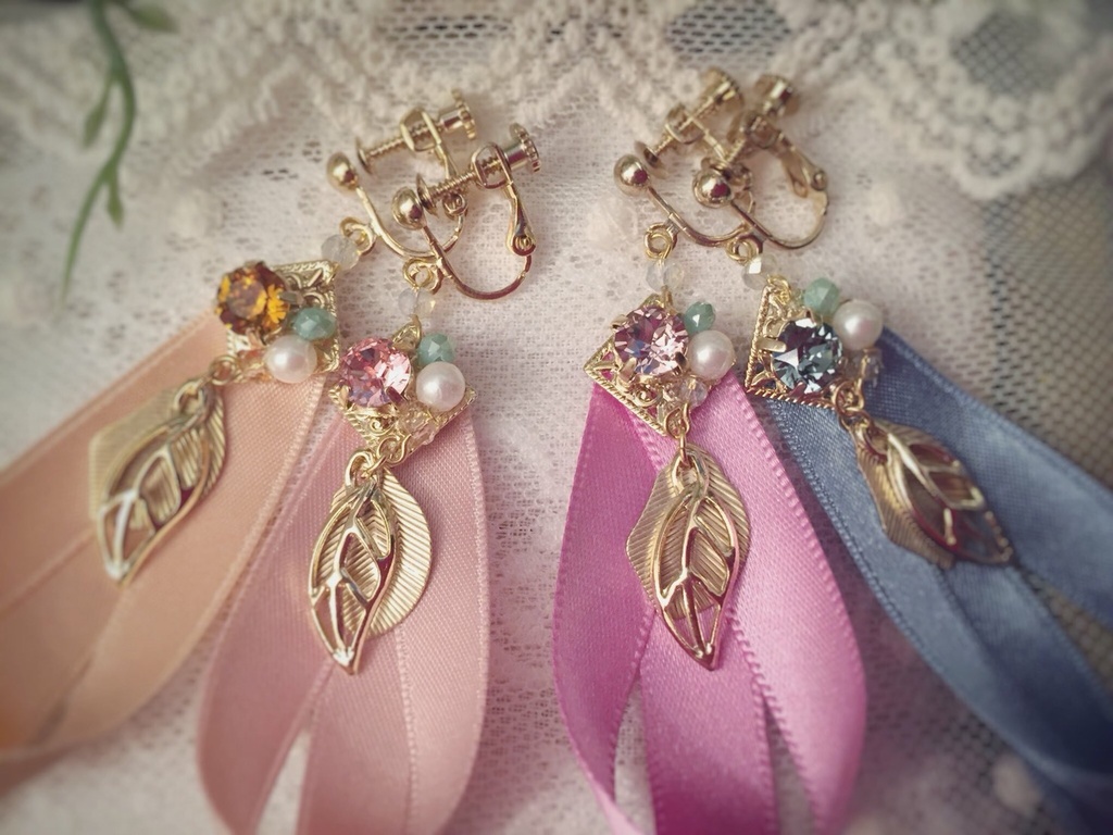 推し色リボン(長)のイヤリング/ピアス