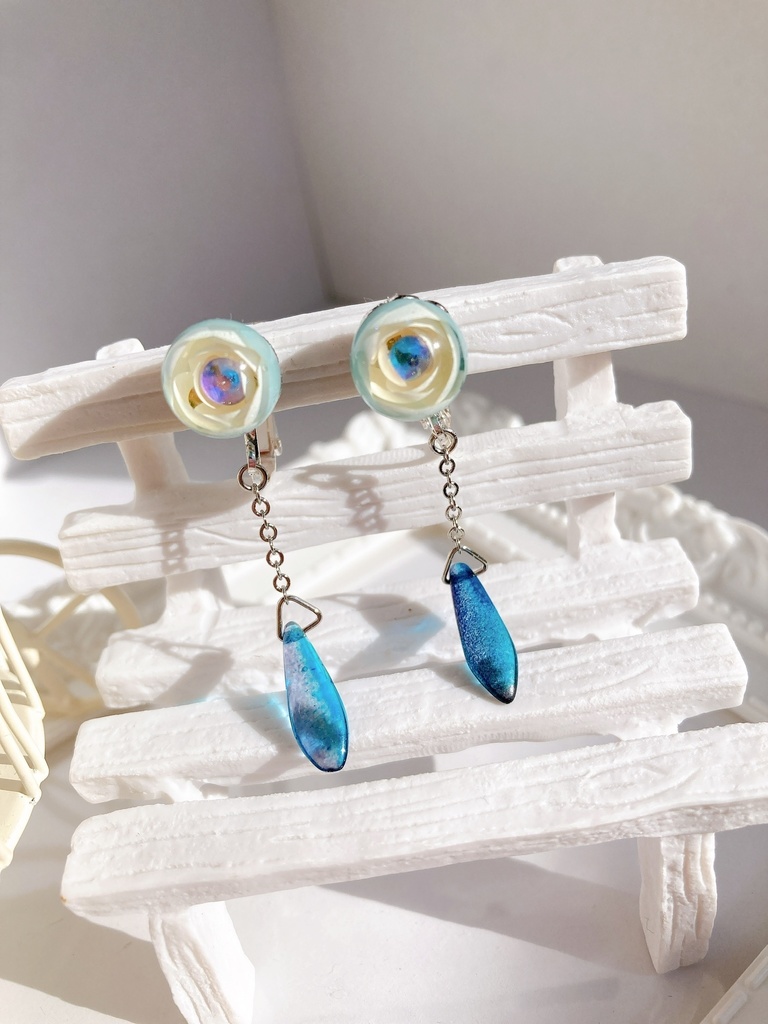 フラワーイヤリング