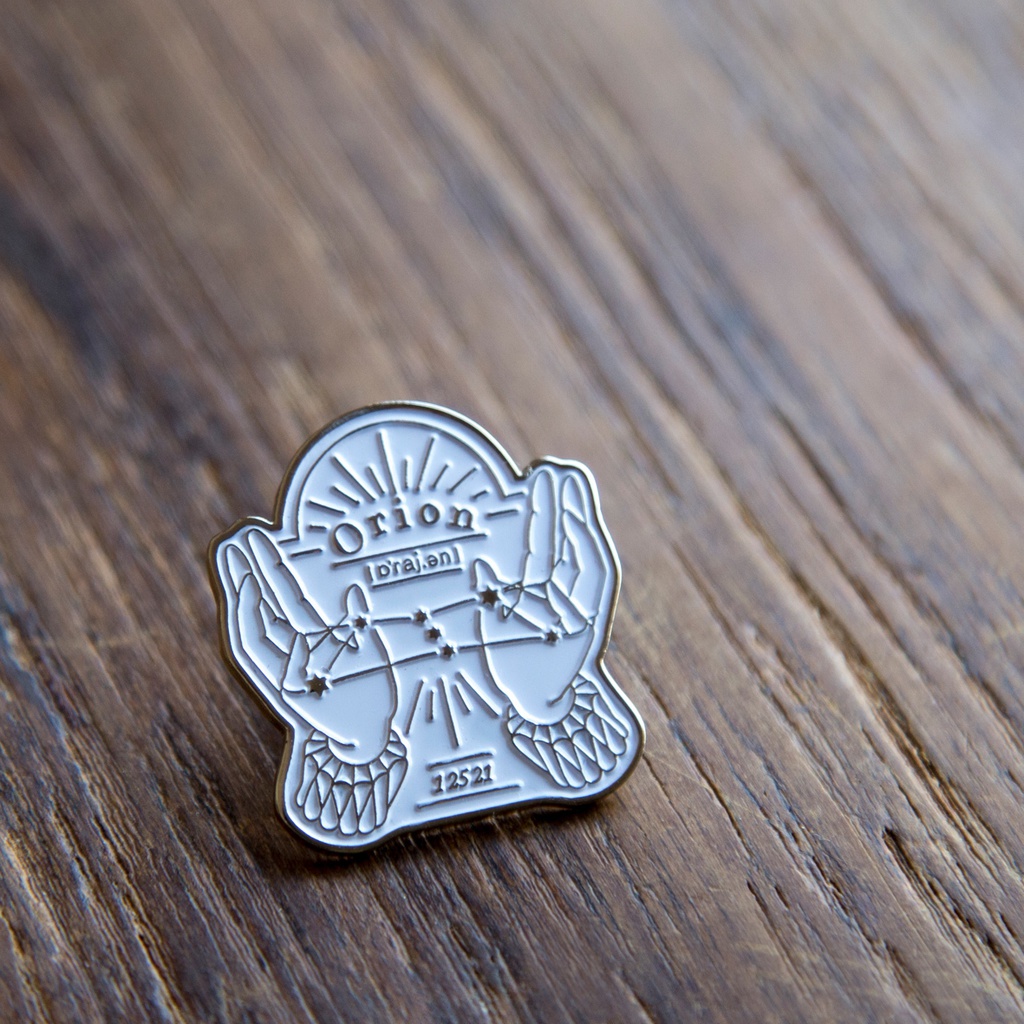 紐で星座を作る遊び。ピンズ