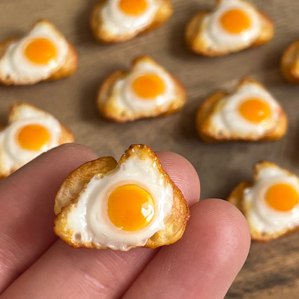 ミニチュア　ぷるぷる目玉焼きカンパーニュ