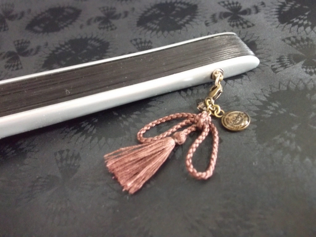 絹紐チャーム