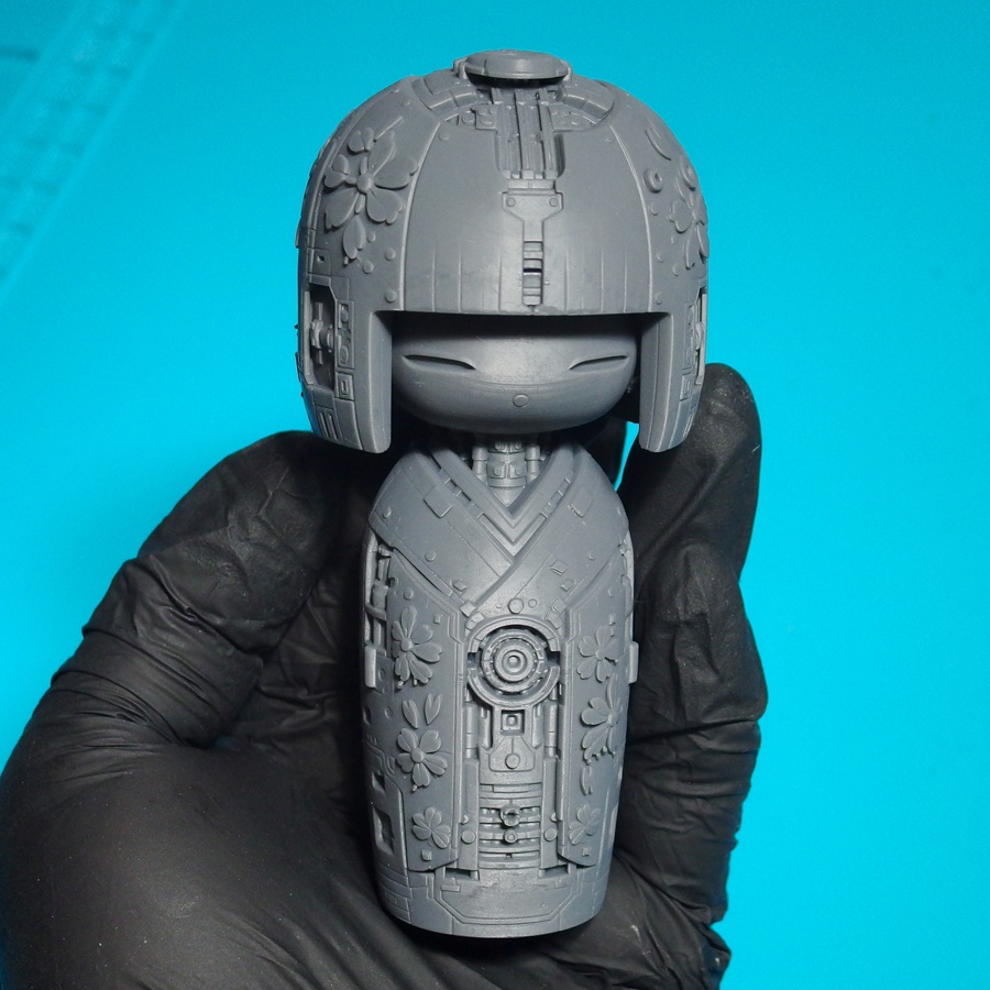 ネオ民芸品「メカコケシ」