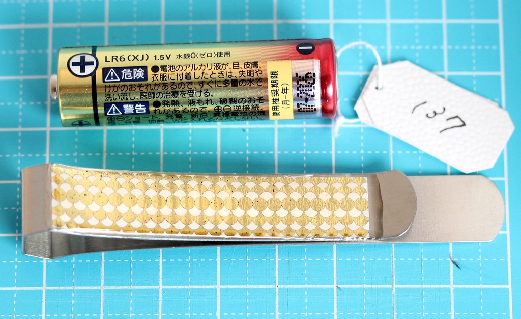 137. 面心立方格子ペーパークリップ(大)