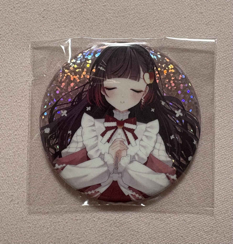 缶バッジ(お目目閉じ)