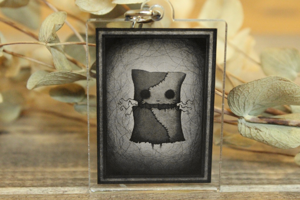 猫かぶり_アクリルキーホルダー