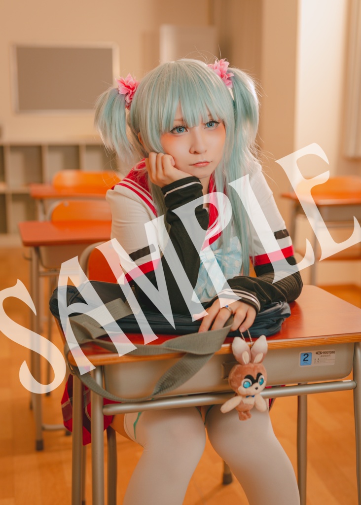 1st写真集『MIROIR D’EAU 』