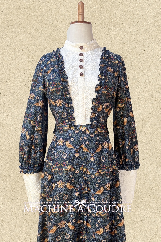 クラシカルスリーブワンピース