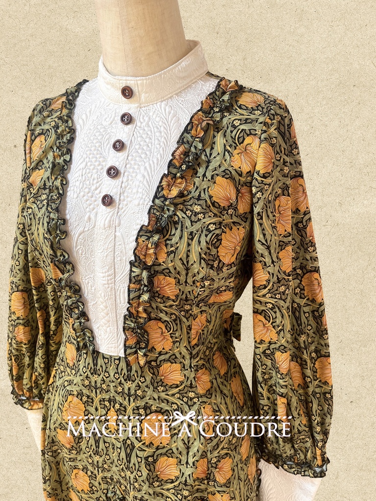 クラシカルスリーブワンピース