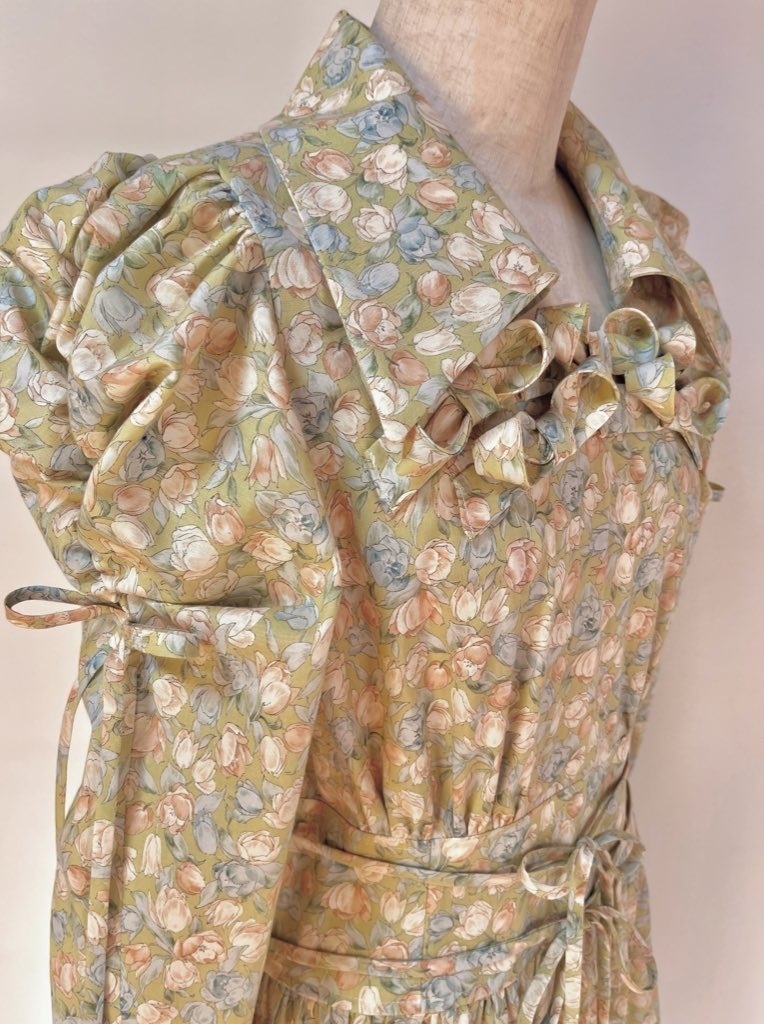 チューリップワンピース