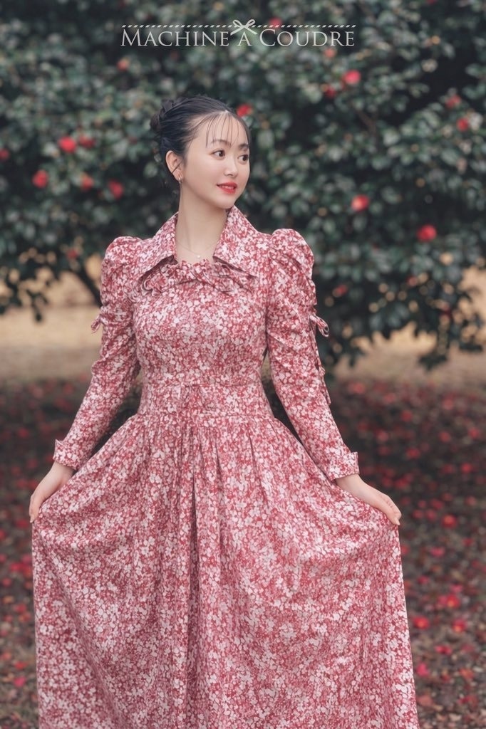 クラシカルフラワーワンピース