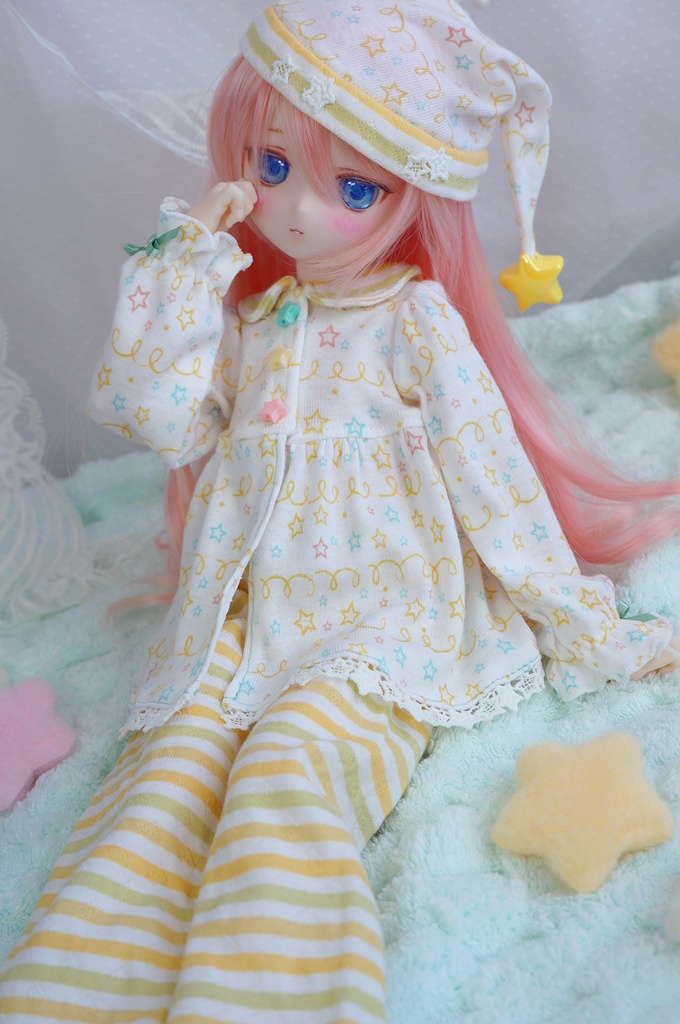 光るお星さまパジャマ【イエロー】(MDDサイズ)