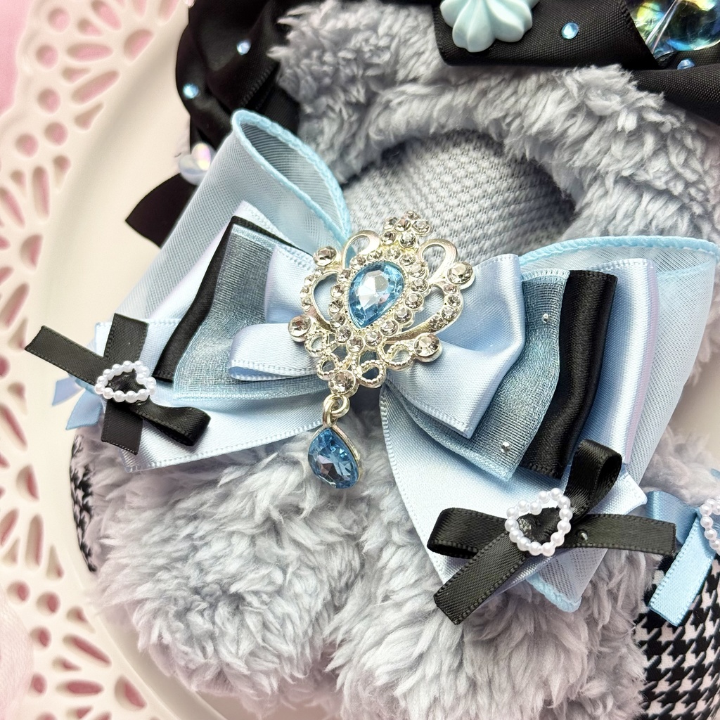 13cm ๐ grey ร blue cat