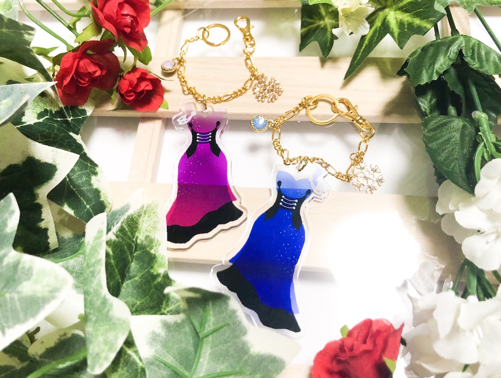 【YOI】ドレス型 衣装イメージバックチャーム