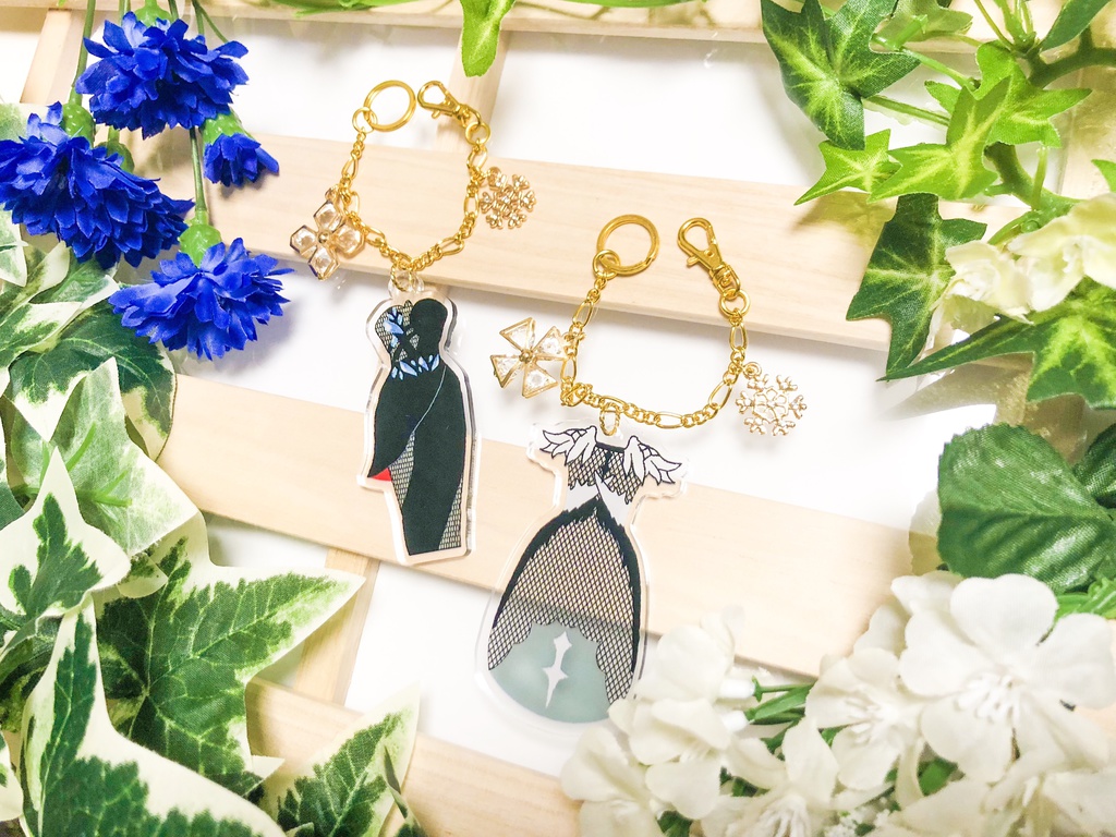 【YOI】ドレス型 衣装イメージバックチャーム