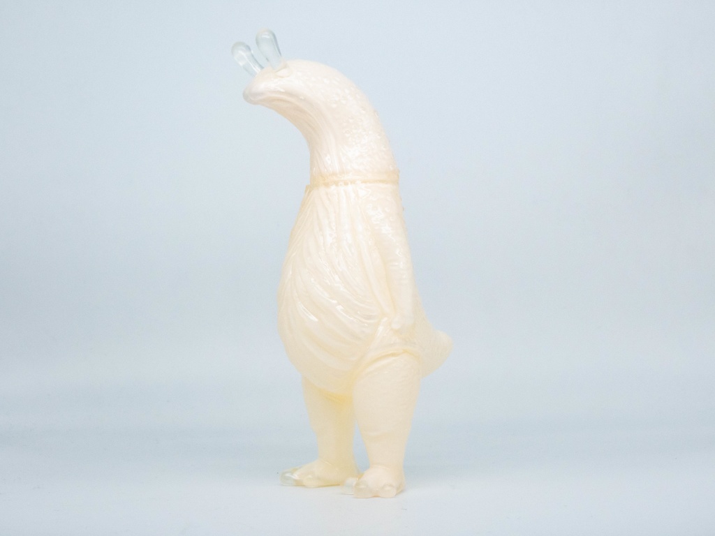 ソフビ「ゲベのナメクジ」【milk_1】