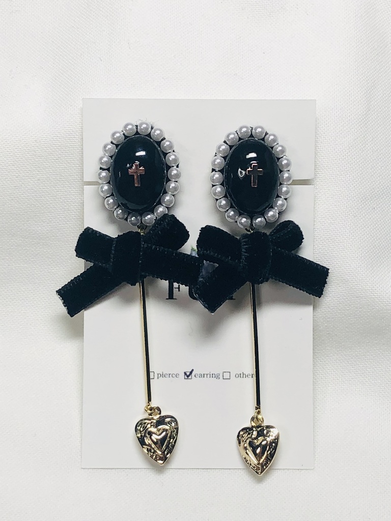 ゴシックシスターイヤリング【オーバル】