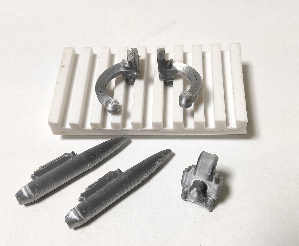 「武装翼イプシロンウィング」(着色不要ガレージキット)OMEGA GAZAER WING