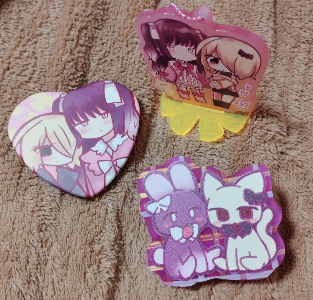 なおれんウサギ猫アクリルバッジ