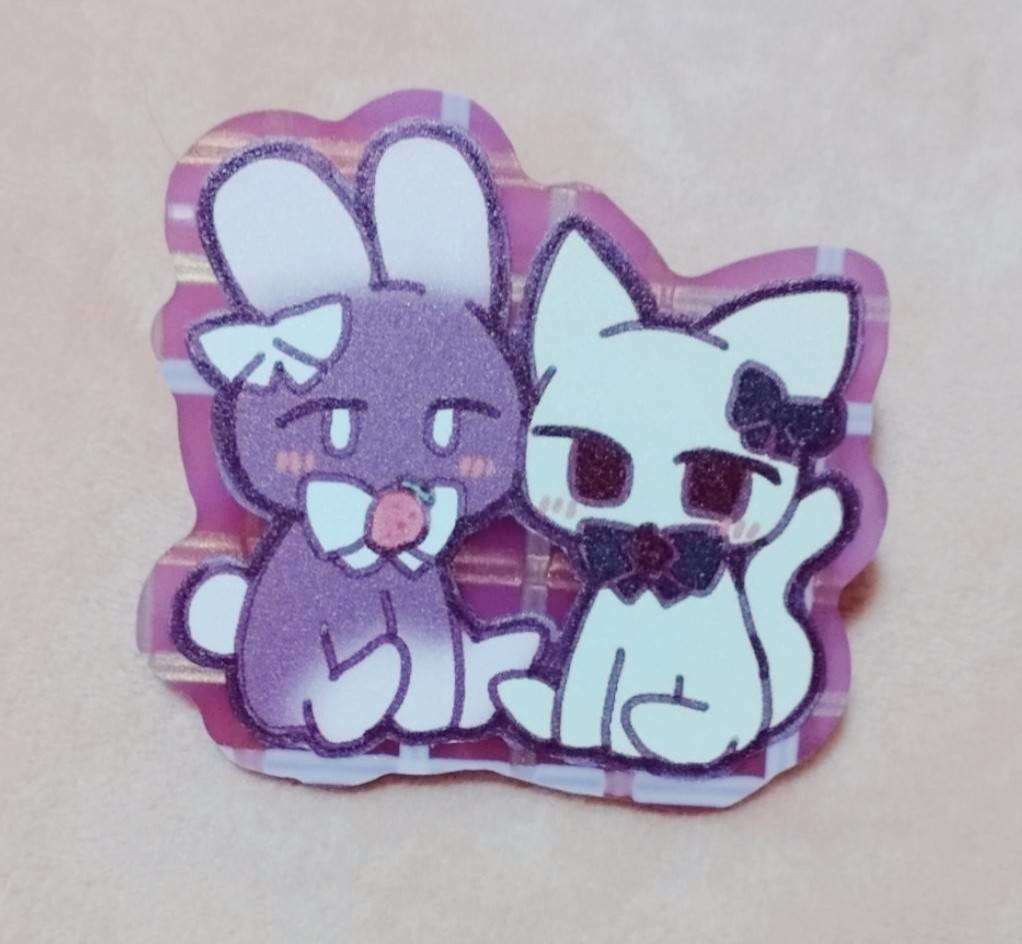 なおれんウサギ猫アクリルバッジ
