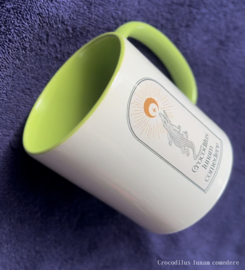 Crocodilus lunam comedere 看板ロゴ入りカラーマグカップ