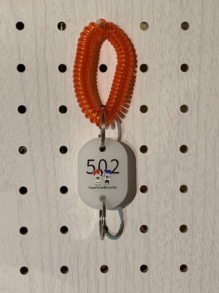 豪烈ロッカーキー風アクキー(赤/青2色)