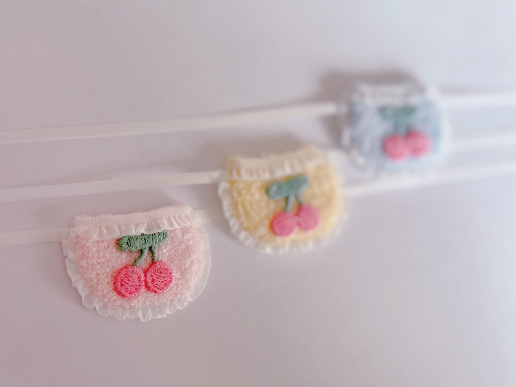 さくらんぼふわふわスタイ