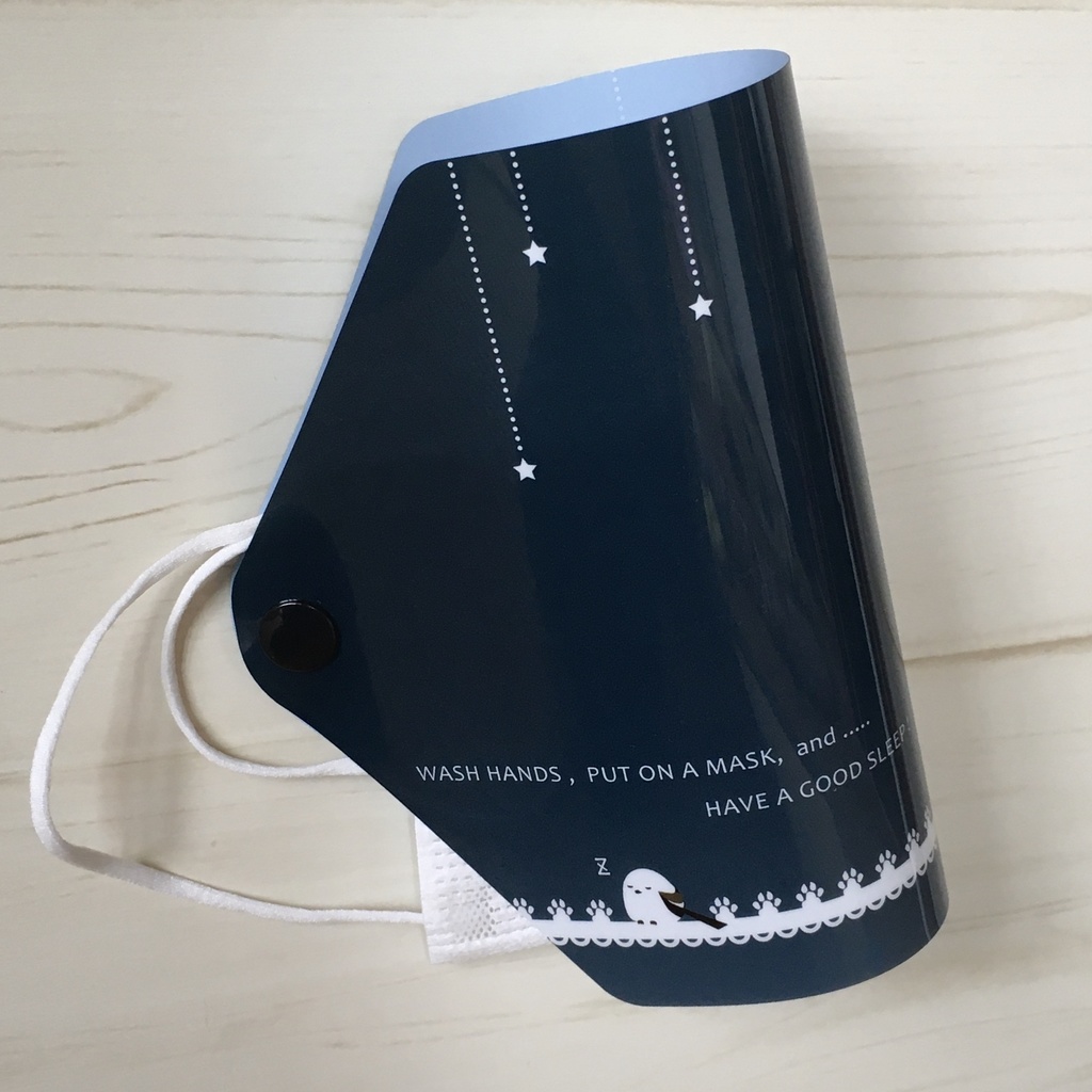 【クリックポスト・3枚以上購入用】黒猫とシマエナガのマスクケース/マスクカバー ☆夜空と三日月☆