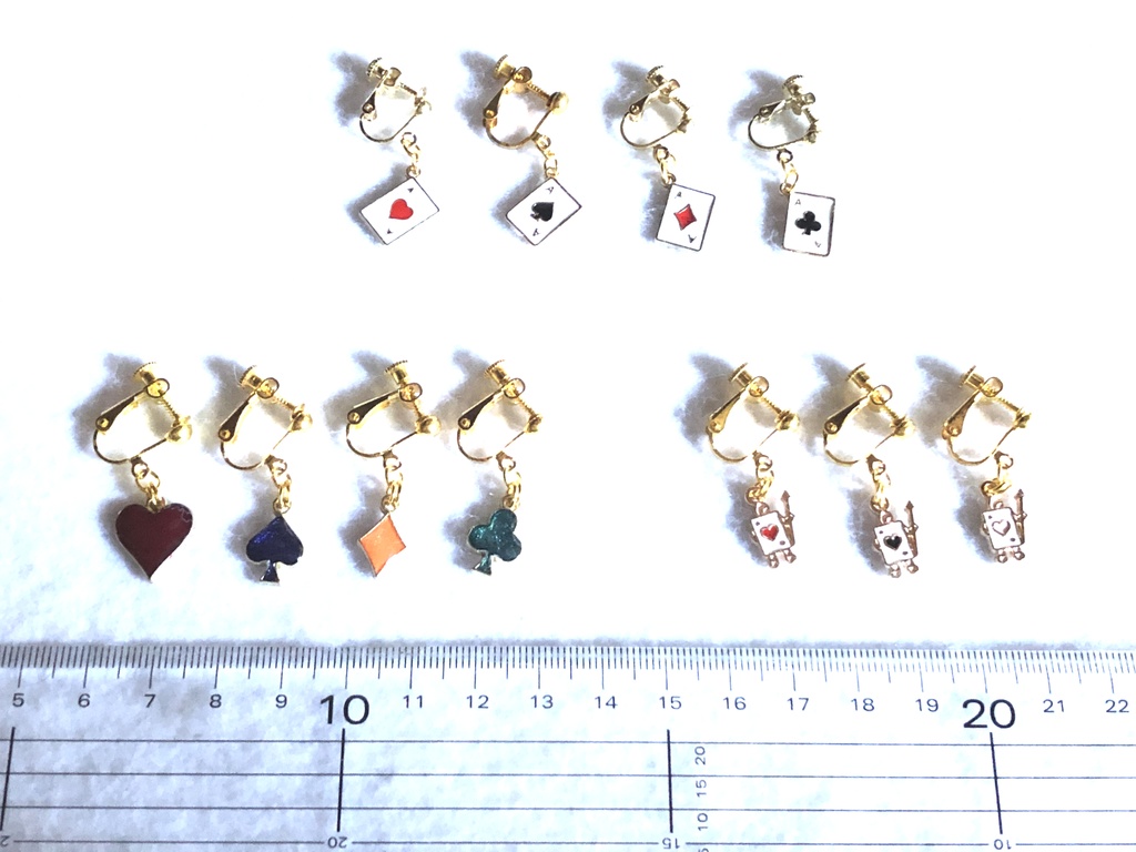 トランプ系のイヤリング(片方売り)