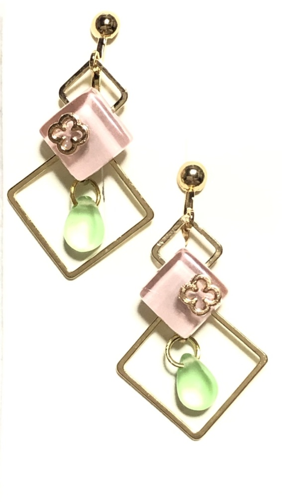 鬼滅 ガラスタイルイヤリング/柱