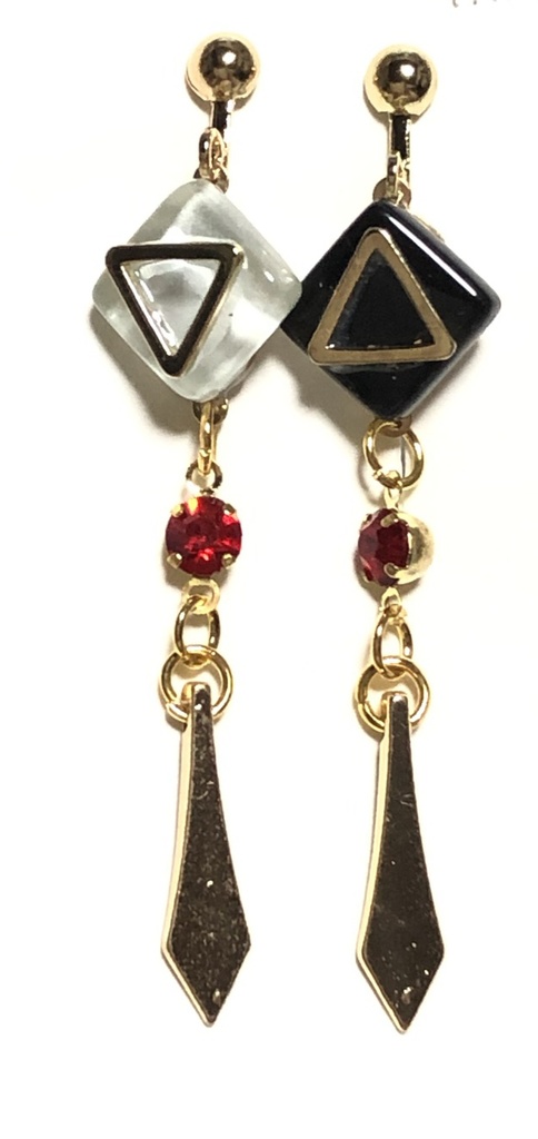 呪術廻戦 ガラスタイルイヤリング/東京・宿儺