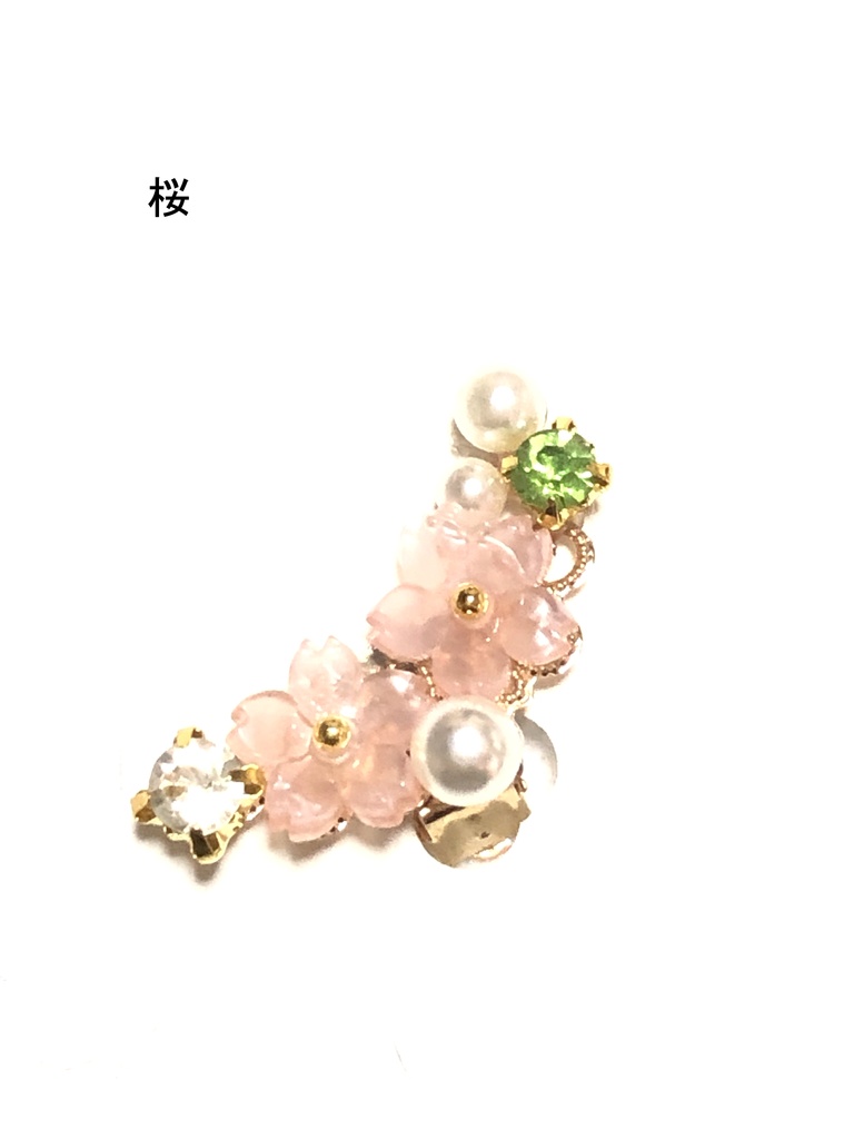 オリジナル 花のクリップ式イヤリング